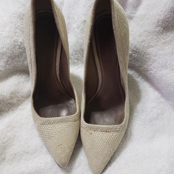 Burberry Woven Python Wedge - Picture 2 of 4